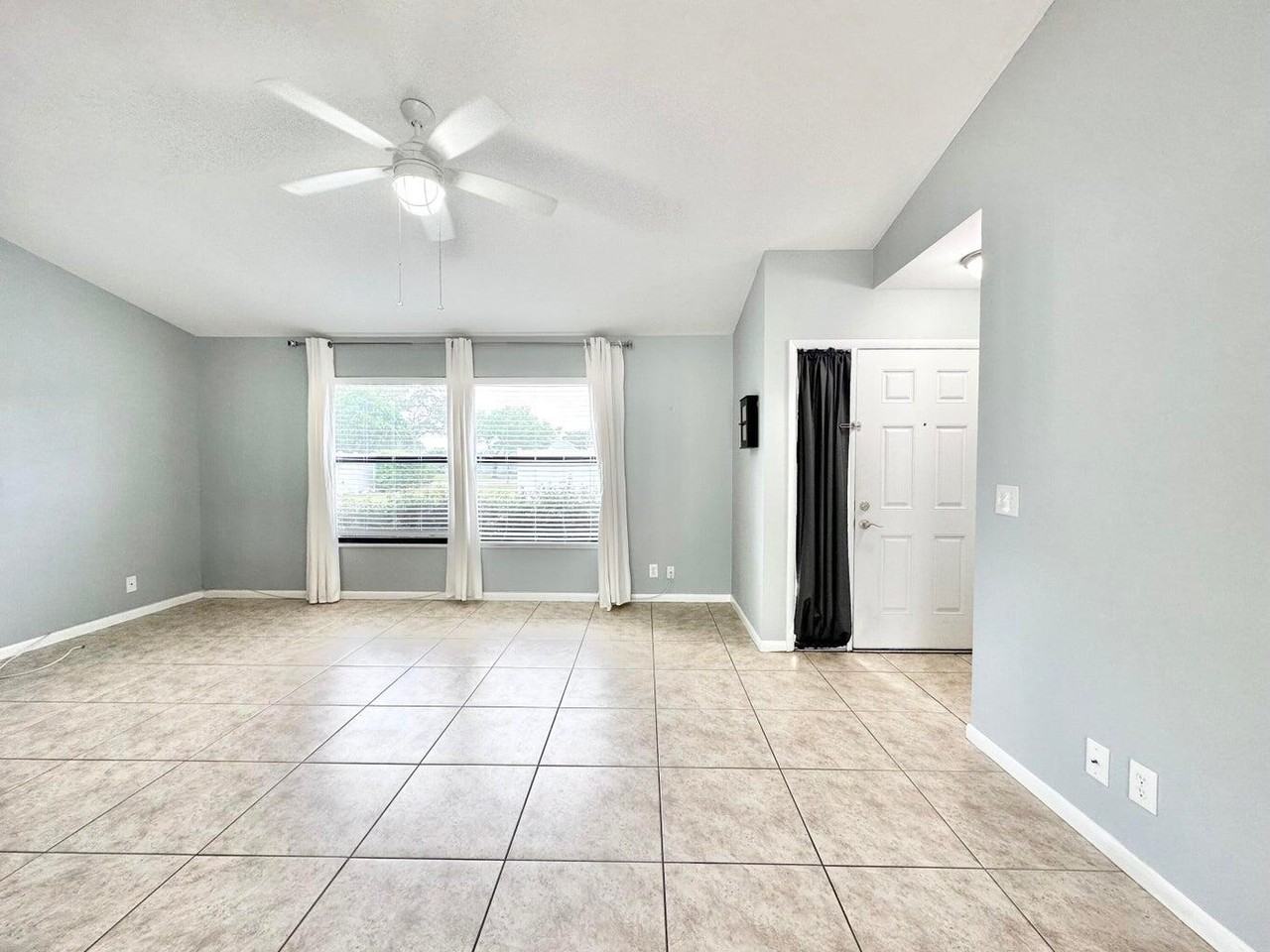 104 Lakewood Dr #10421C - Photo 5 of 49