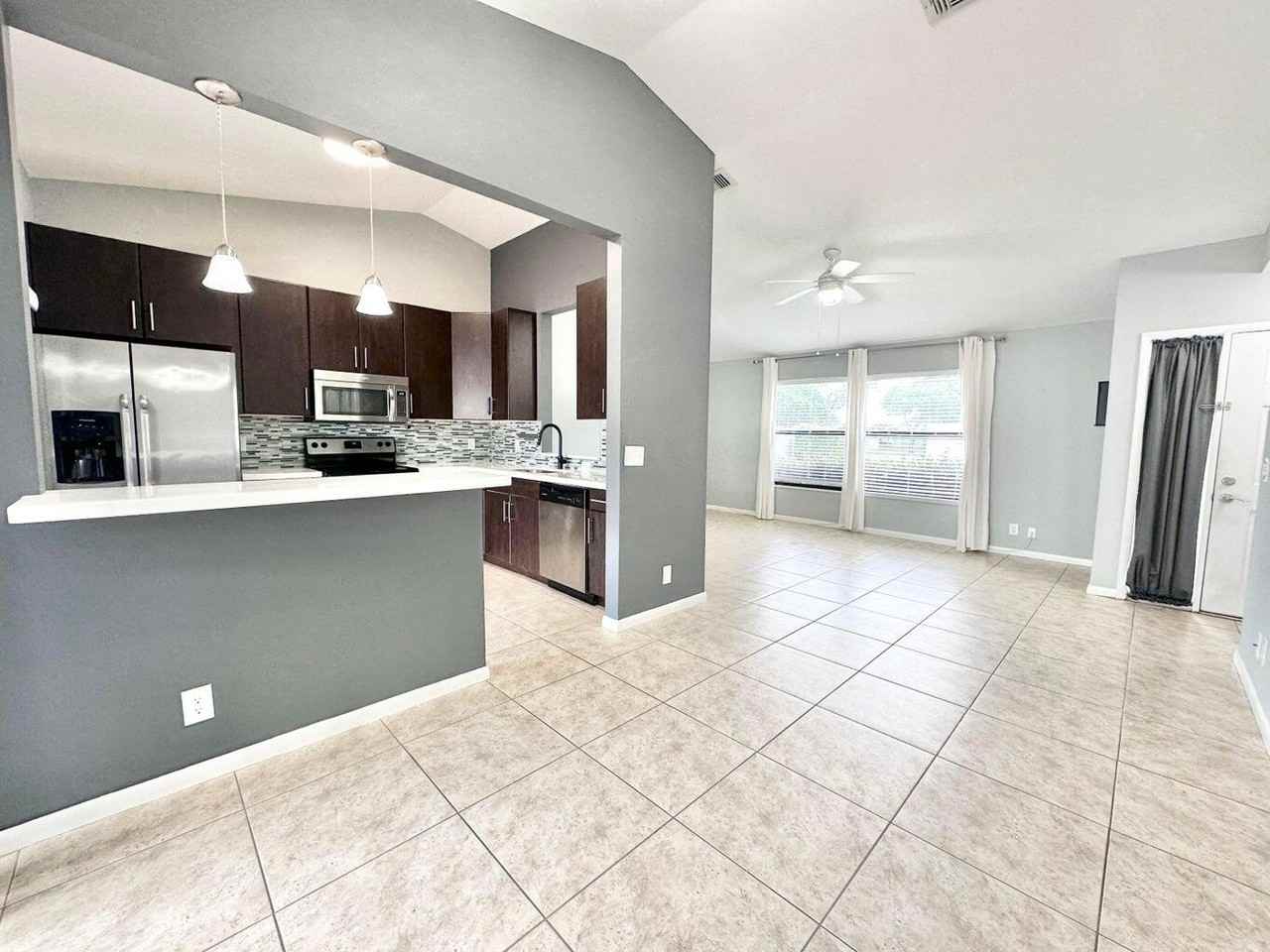 104 Lakewood Dr #10421C - Photo 6 of 49