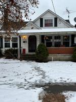 featured image of 2483 La Salle Ave #1