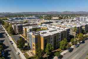 featured image of 21201 Kittridge St