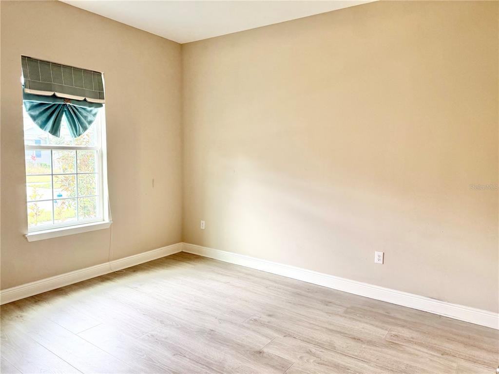 19153 Planetree St #19153