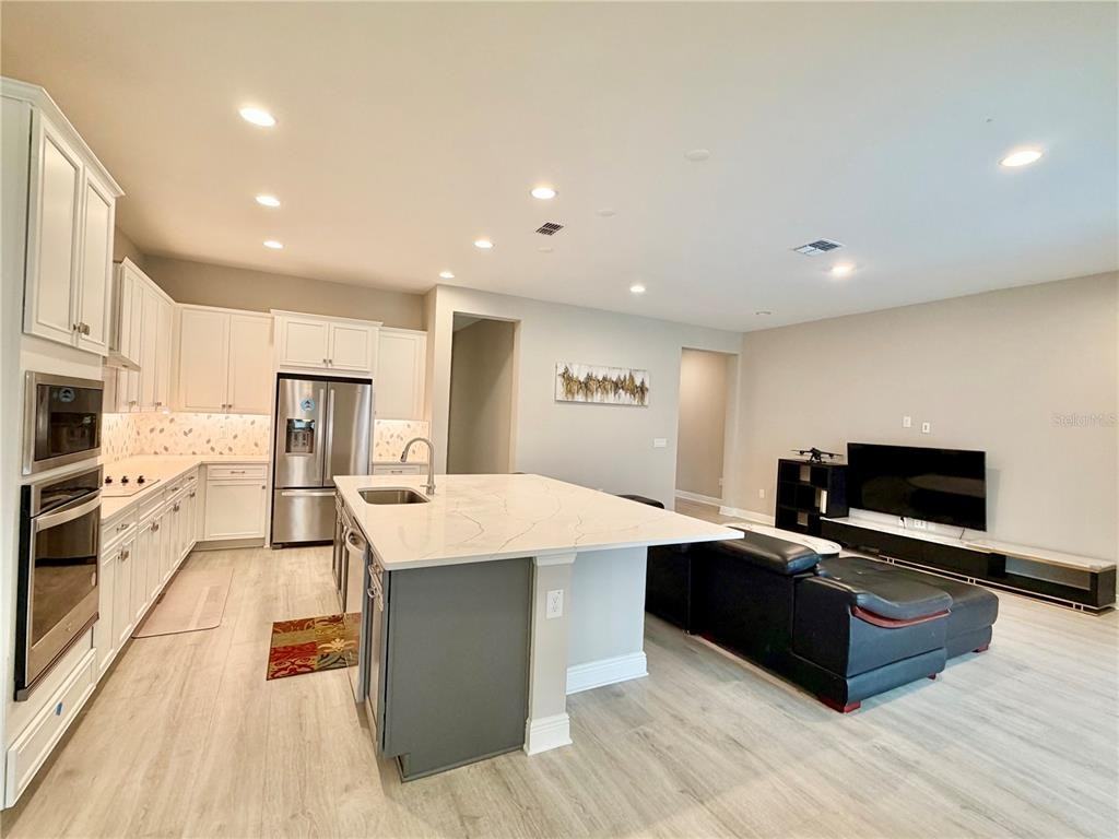 19153 Planetree St #19153 - Photo 2 of 37