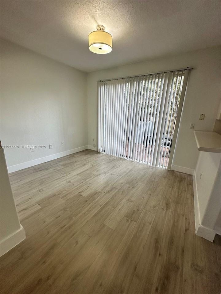 1481 Se 24th Ct #1481-243 - Photo 2 of 35