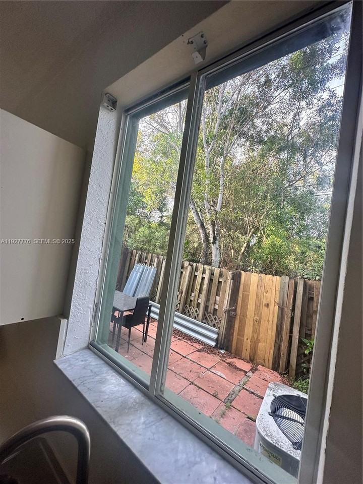 1481 Se 24th Ct #1481-243 - Photo 3 of 35