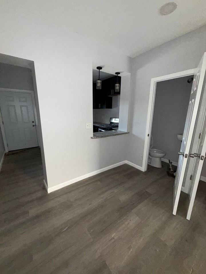 27 E Rittenhouse St - Photo 3 of 15