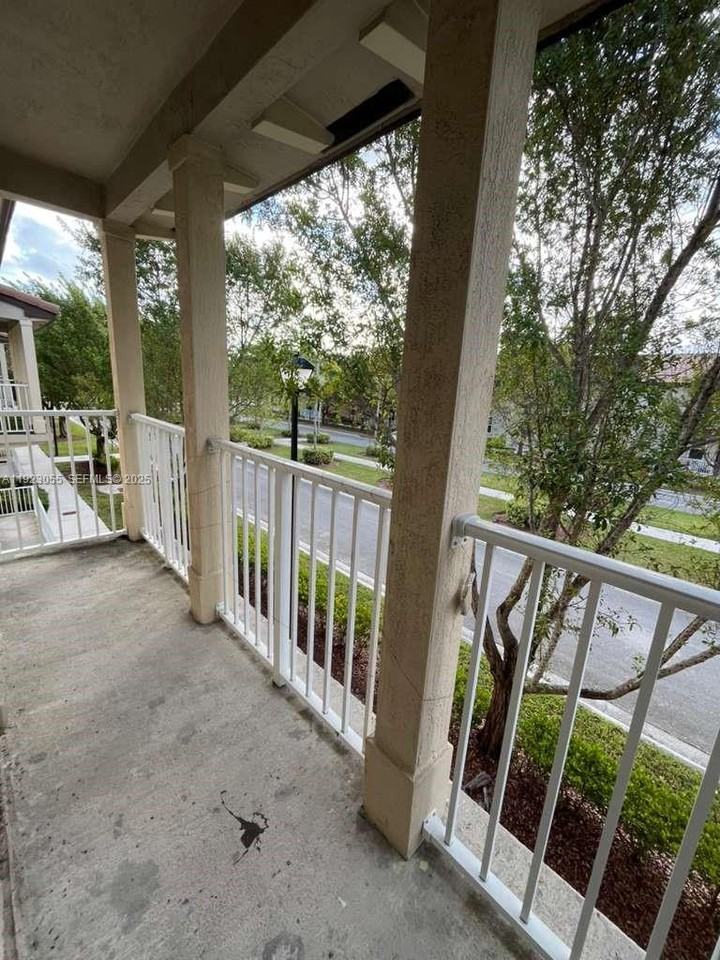 11665 Sw 244th St #11665-116 - Photo 4 of 32