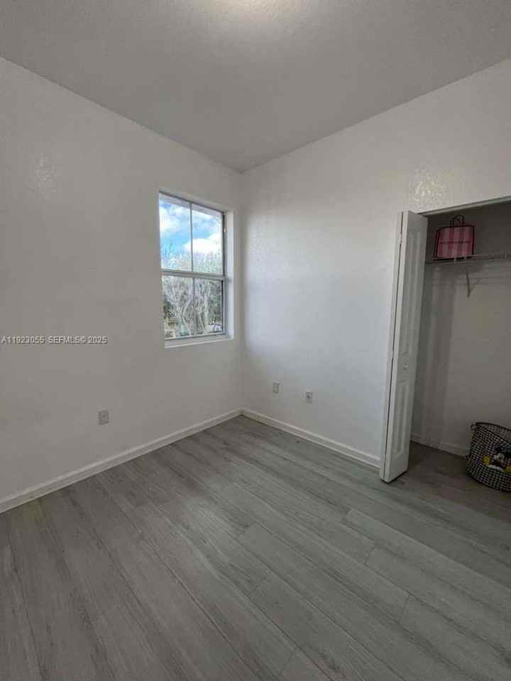 11665 Sw 244th St #11665-116 - Photo 5 of 32