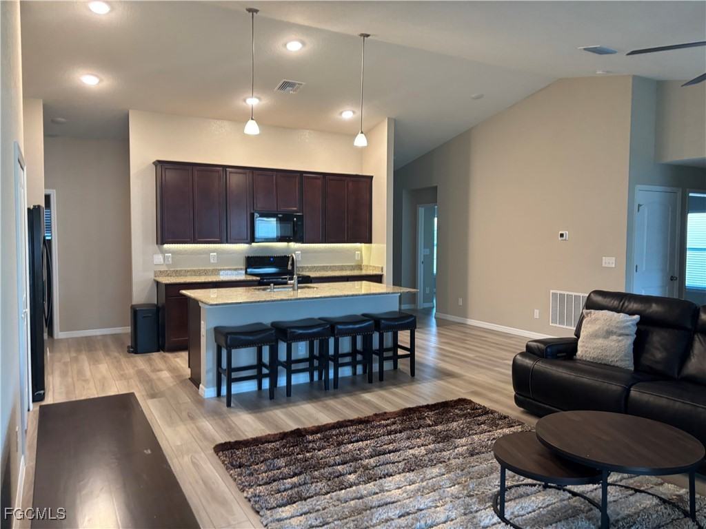 1005 Sw 36th St #1005 - Photo 3 of 23