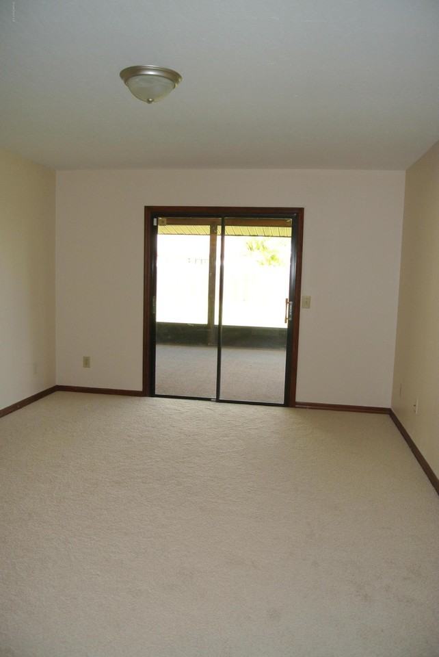 321 Huntsville St Ne #321 - Photo 3 of 15