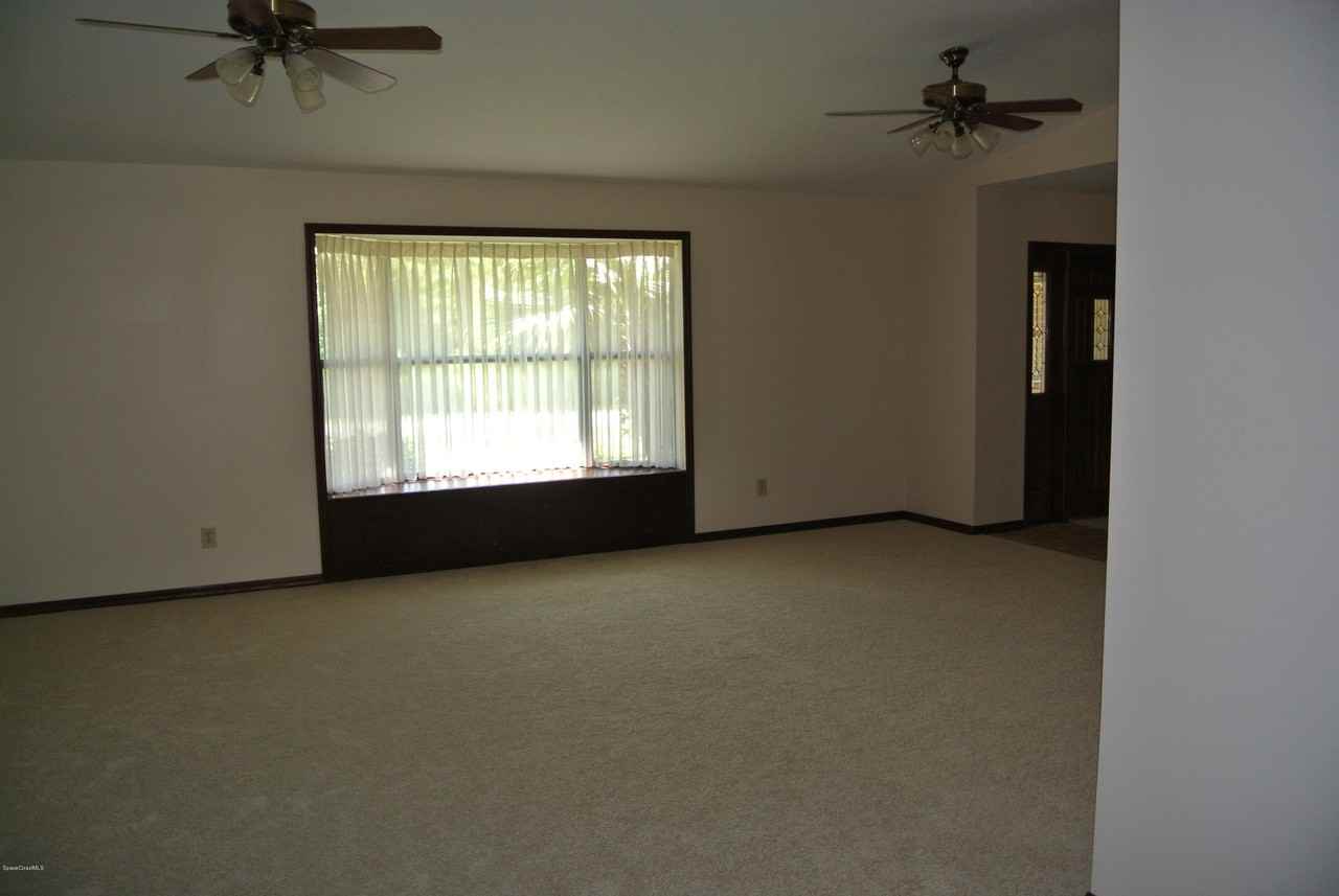 321 Huntsville St Ne #321 - Photo 5 of 15