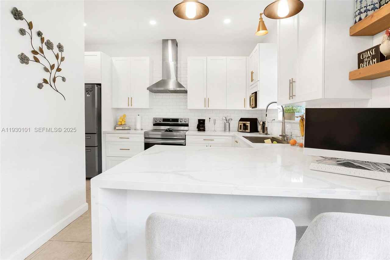 13285 Sw 128th St - Photo 5 of 32