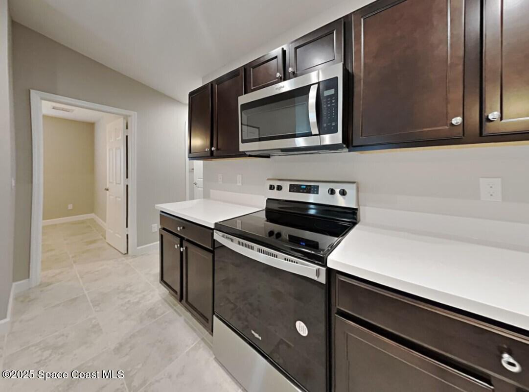 2702 Hester Ave Se #2702 - Photo 6 of 11