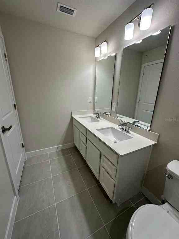 12378 Amber Creek Cir #12378 - Photo 6 of 40