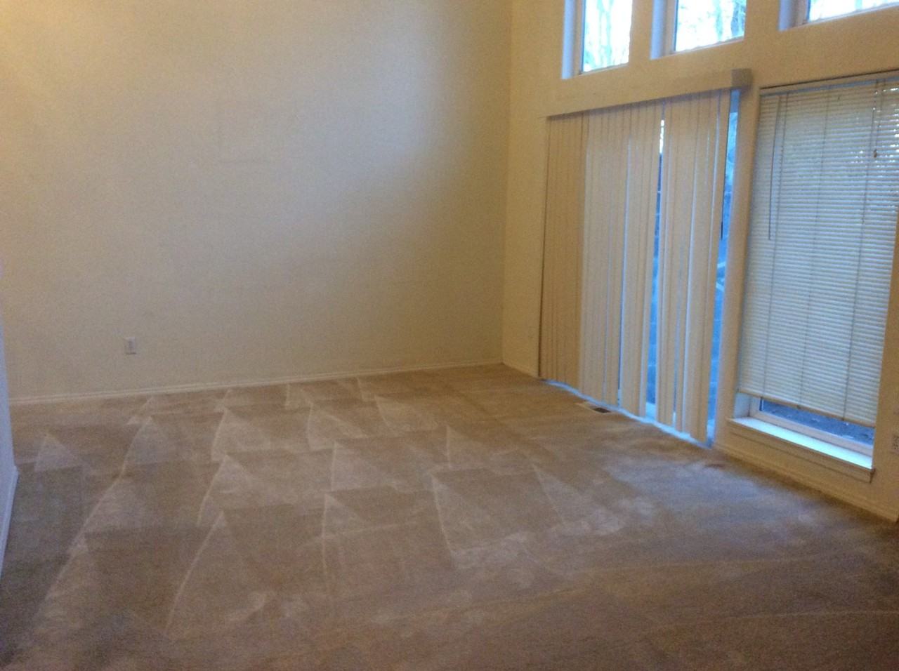 830 Ne 71st Ave - Photo 5 of 19