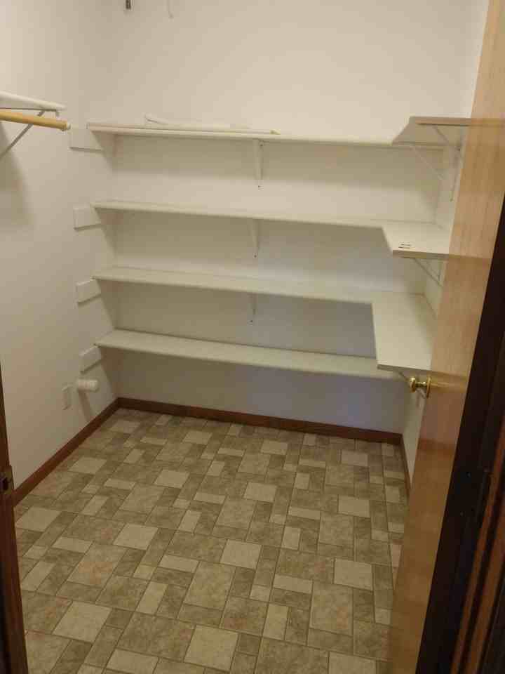 4165 Orleans Dr Ne - Photo 6 of 15