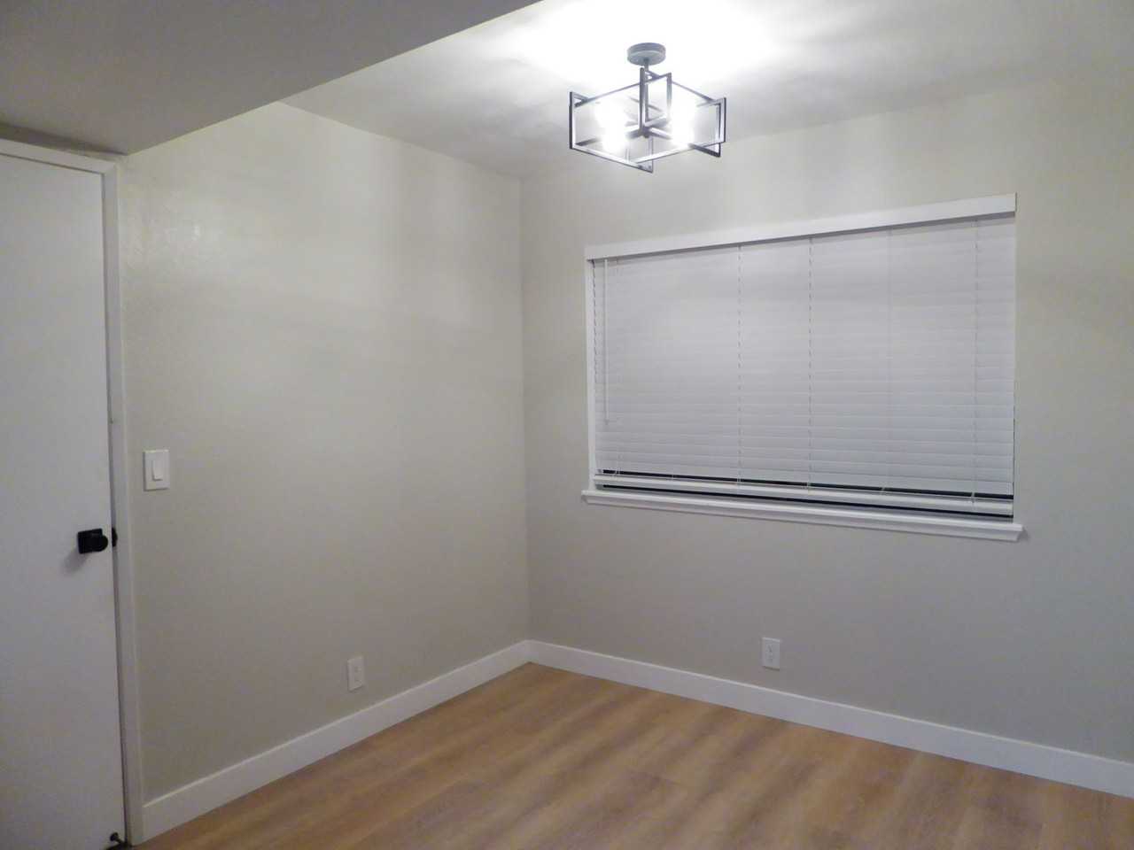 189 E Upjohn Ave - Photo 6 of 16