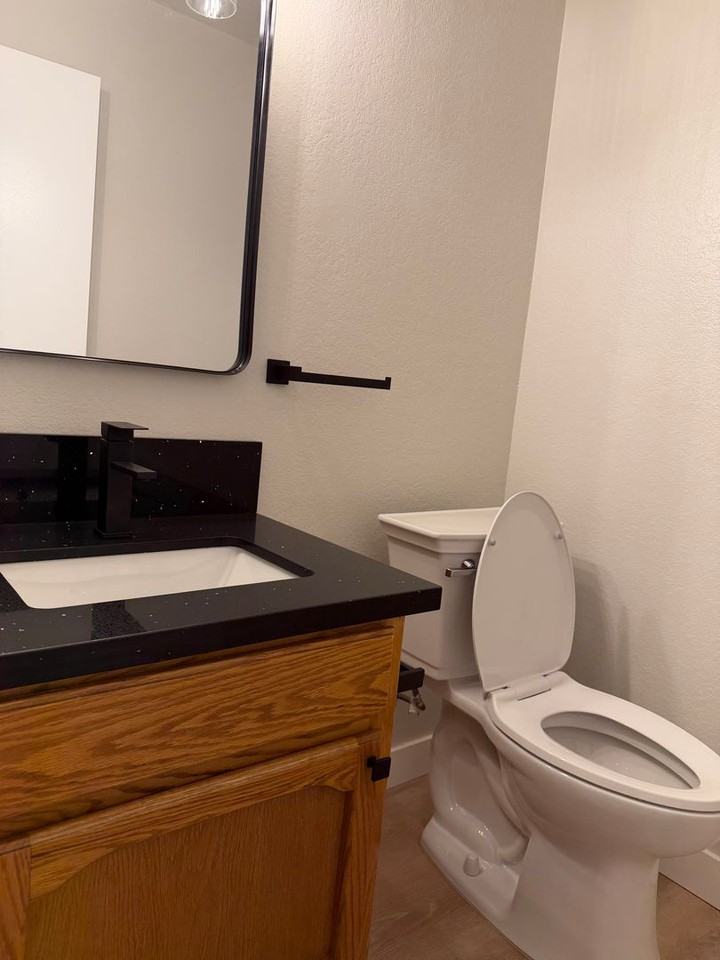 189 E Upjohn Ave - Photo 7 of 16