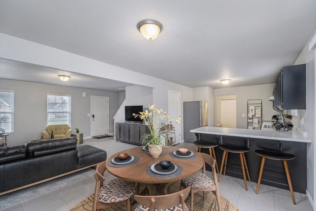 7156 Baton Rouge - Photo 5 of 18