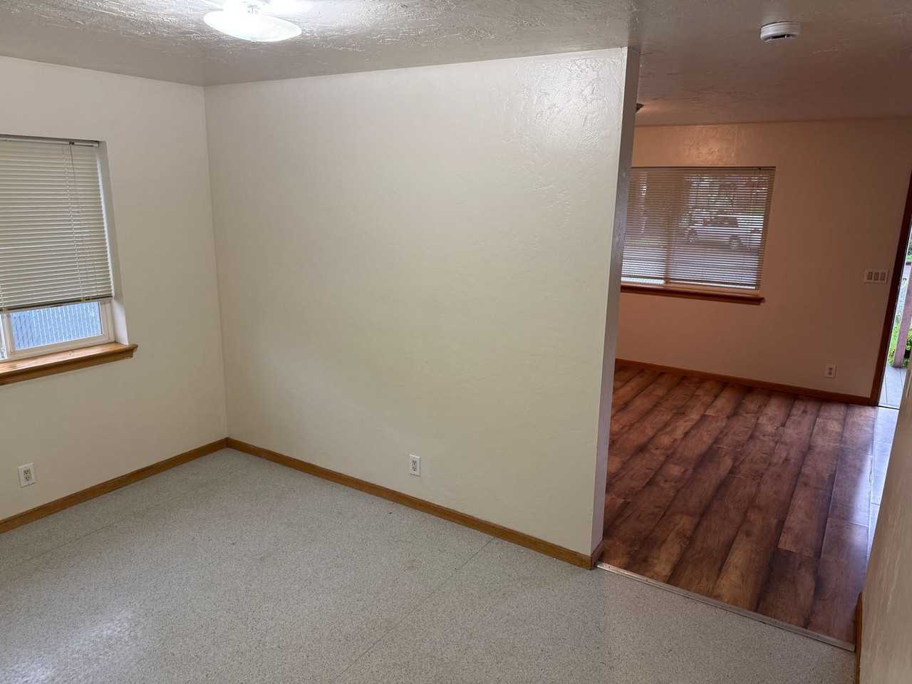 1047 W 3rd Ave - Photo 5 of 17