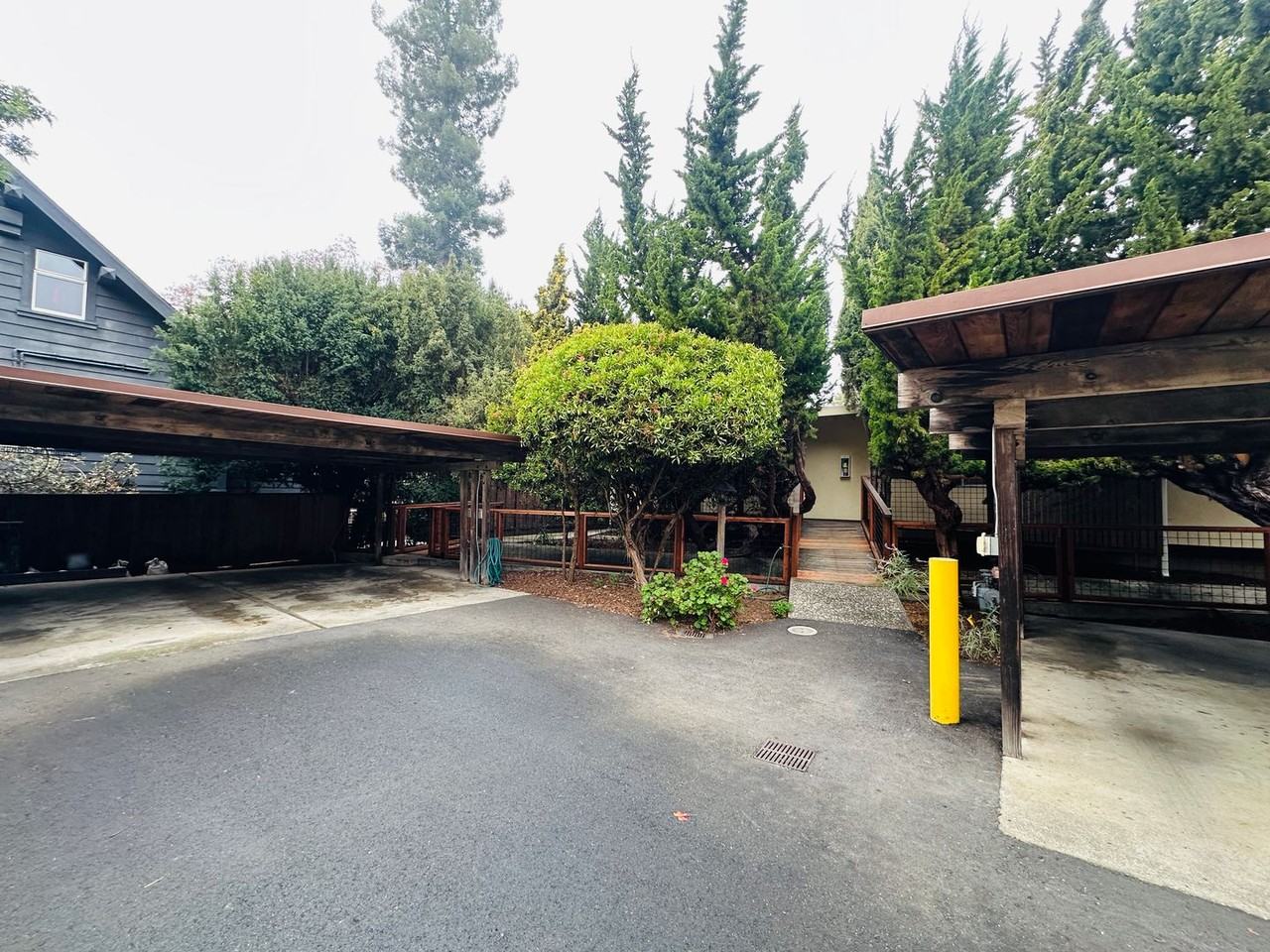 6135 Chabot Rd - Photo 2 of 21