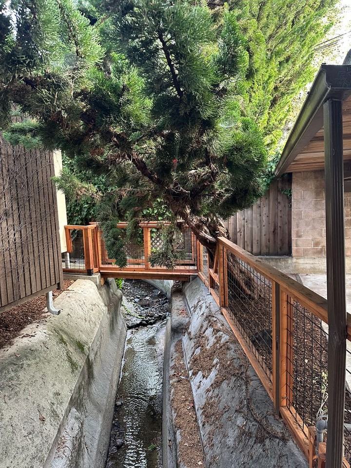 6135 Chabot Rd - Photo 3 of 21