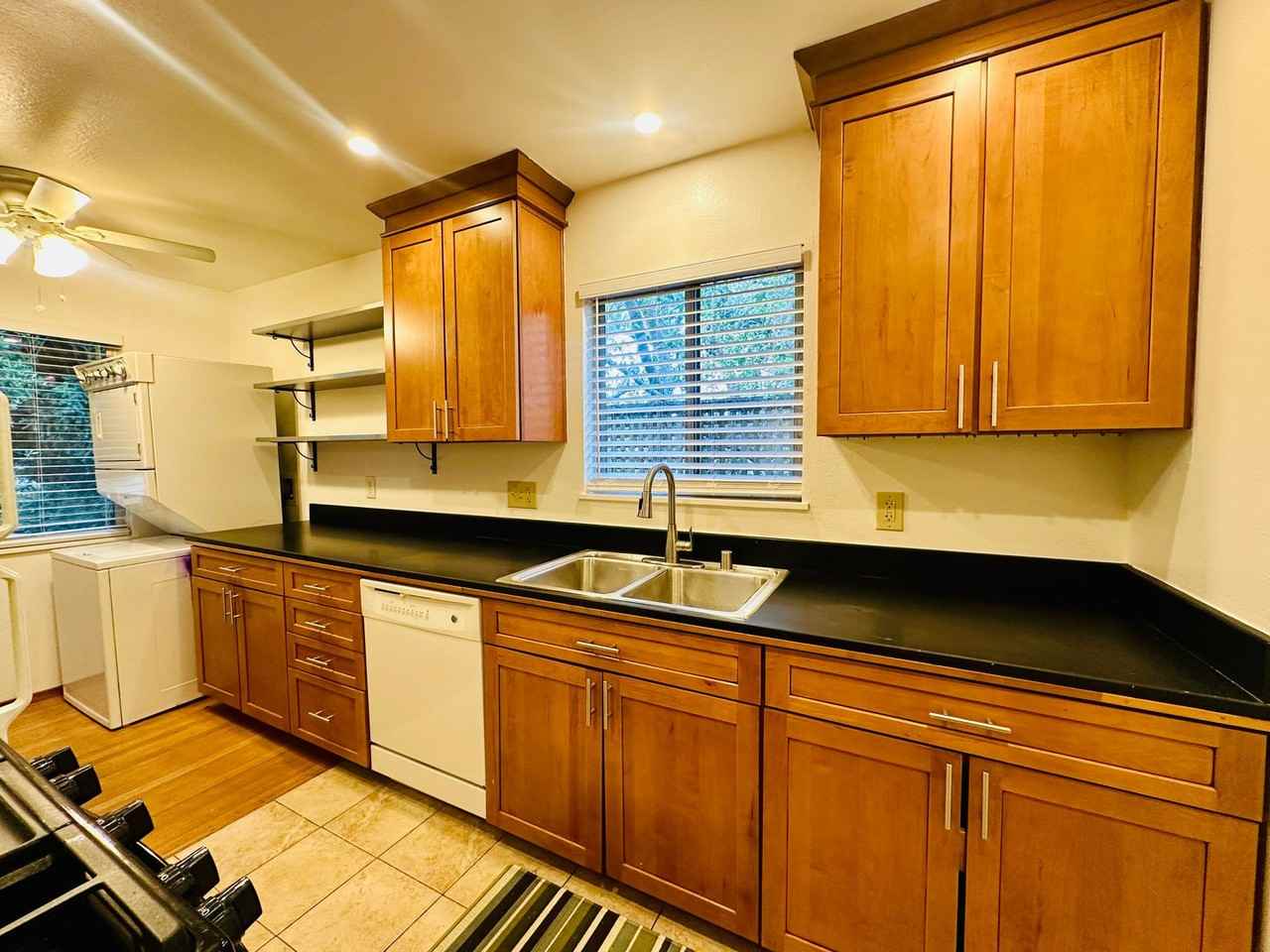 6135 Chabot Rd - Photo 6 of 21