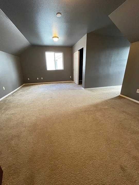 18814 88th Avenue East - Photo 7 of 20