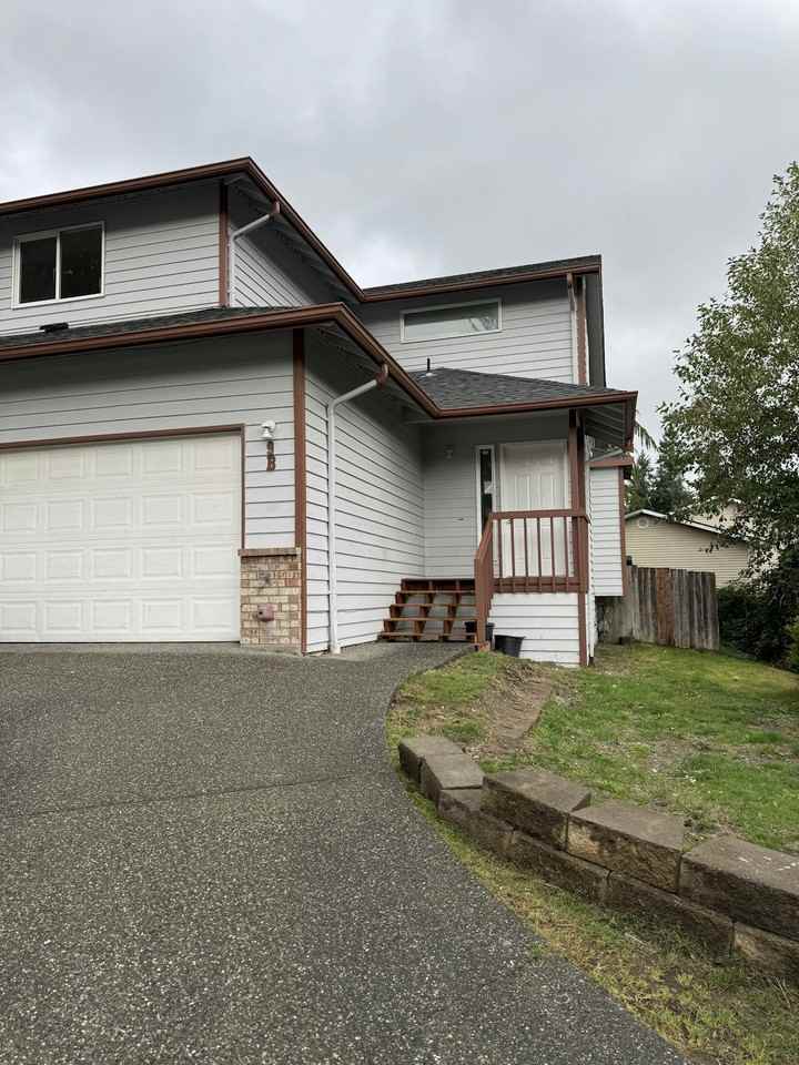 9 76th Street Southeast, Unit B - Photo 2 of 27