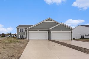 featured image of 11121 Farmway Dr