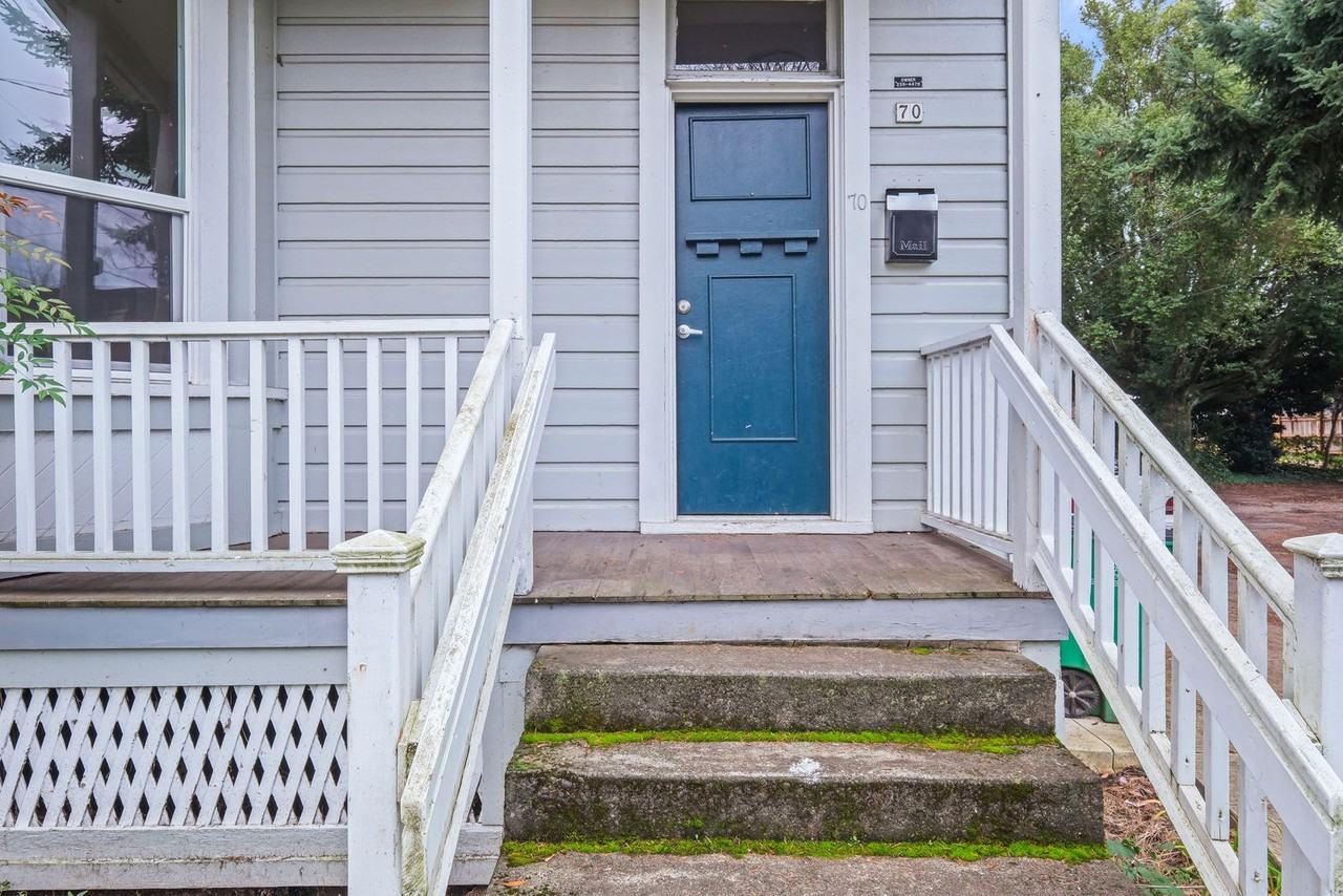 70 Ne Tillamook St - Photo 2 of 33