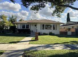 featured image of 826 S Clementine St