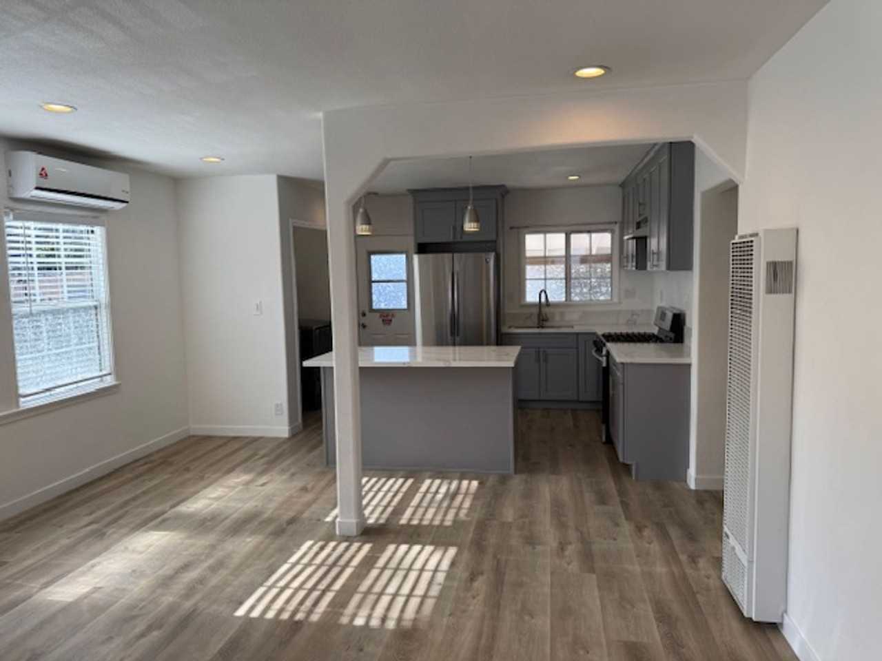 3211 N Park Ln - Photo 6 of 40