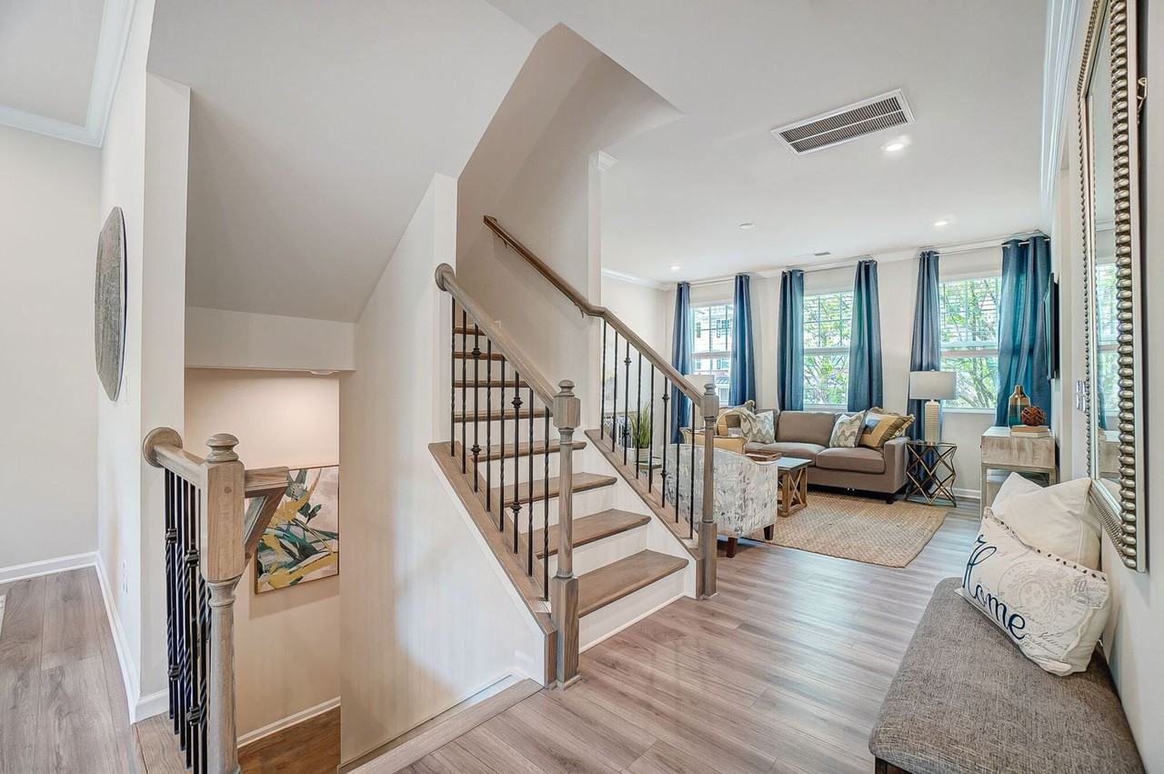 16728 Summers Walk Blvd - Photo 2 of 29