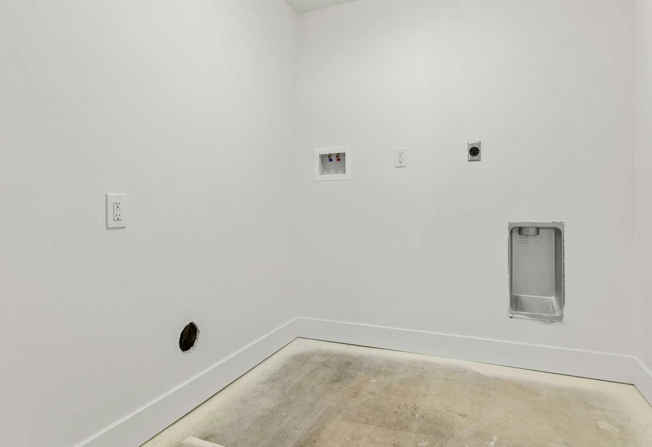 1335 East Lester Drive, Unit 1337 E - Photo 3 of 27