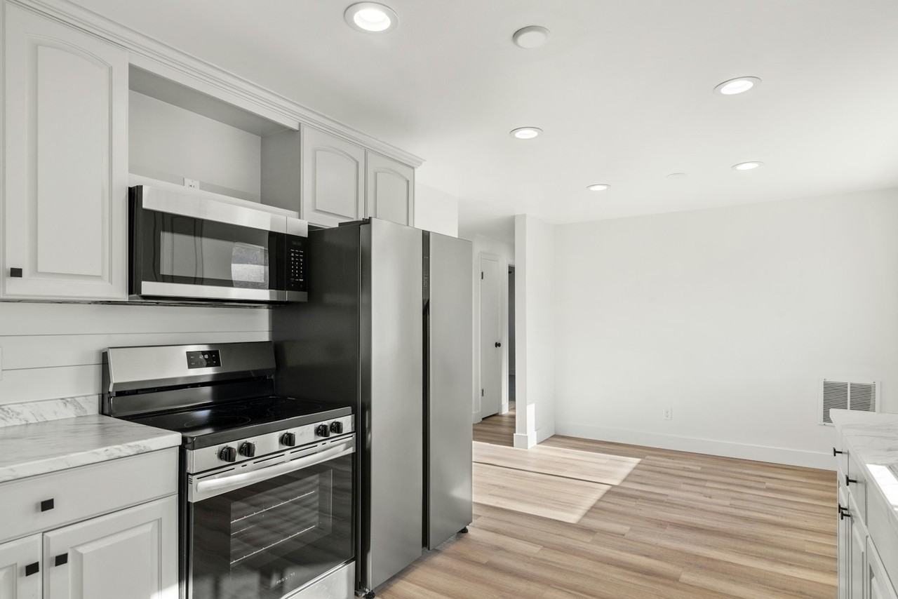 1335 East Lester Drive, Unit 1337 E - Photo 2 of 28