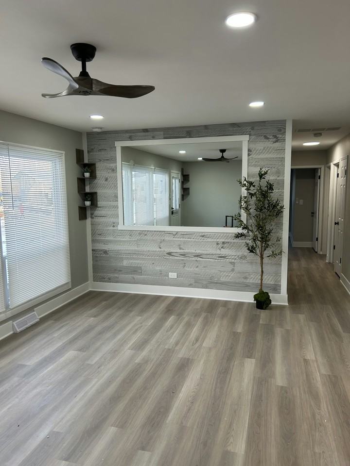 921 Stratford Lane - Photo 2 of 16