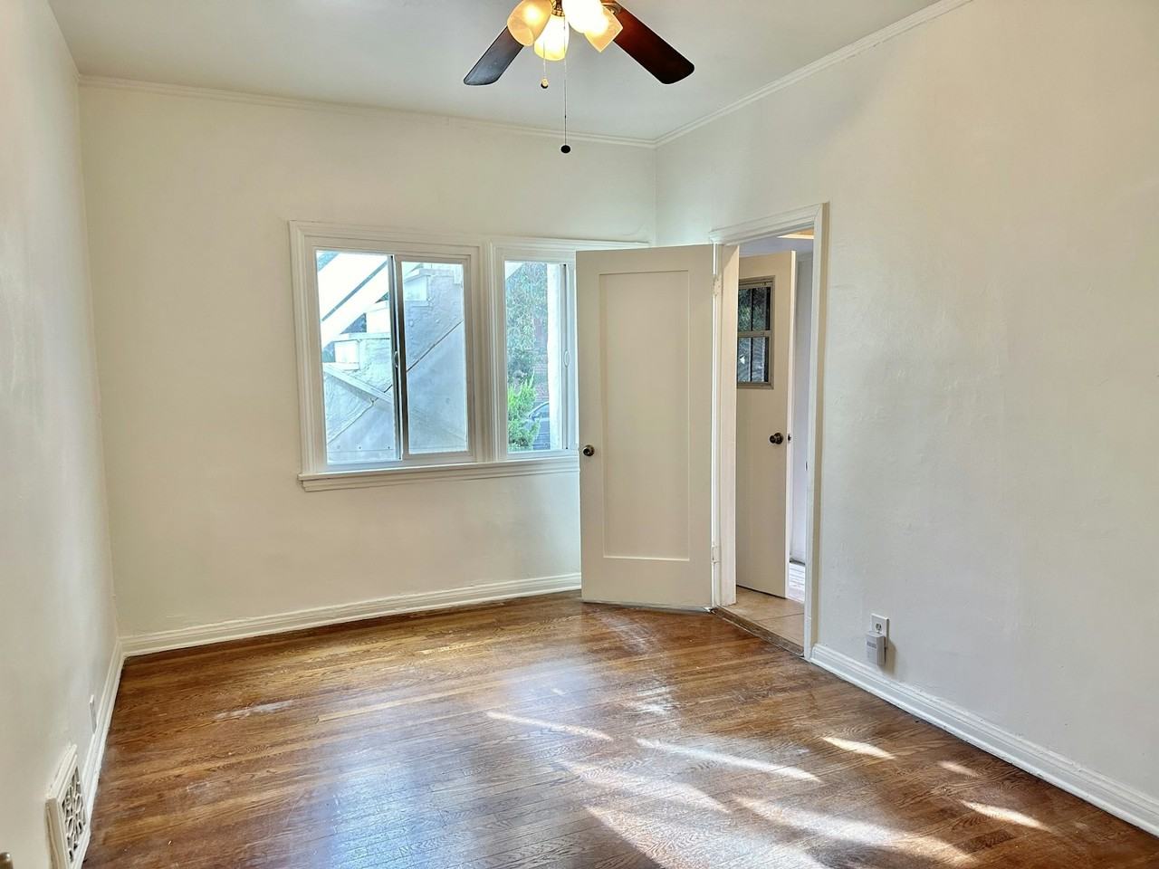 1456 South Fairfax Avenue, Unit 2 - Photo 7 of 8