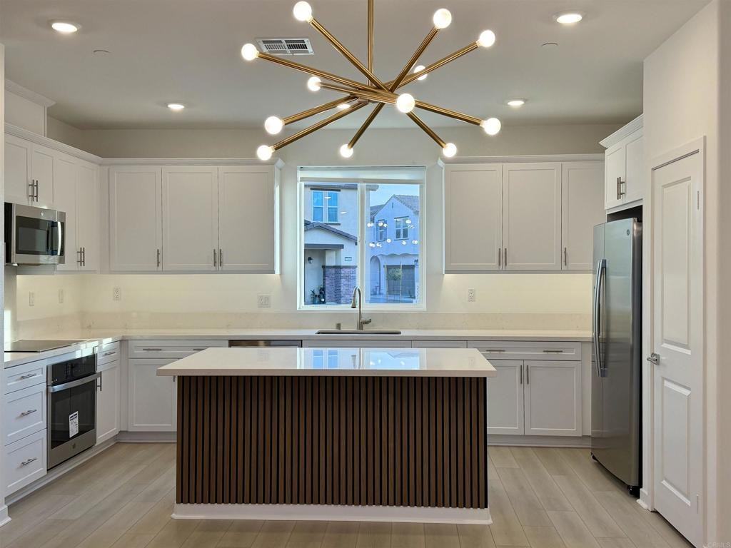 31416 Lolite Dr #31416 - Photo 7 of 32