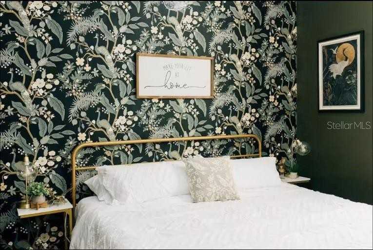 2705 N Oakdale Ave #2705 - Photo 4 of 39