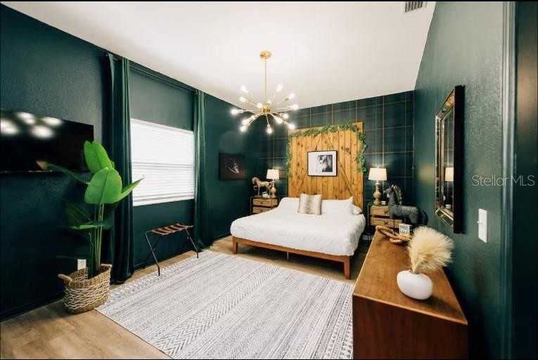 2705 N Oakdale Ave #2705 - Photo 5 of 39