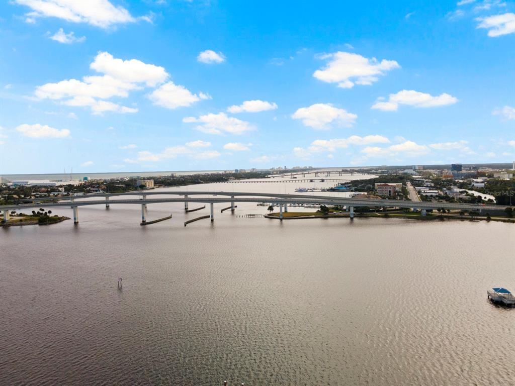 231 Riverside Dr #231-7081 - Photo 3 of 22