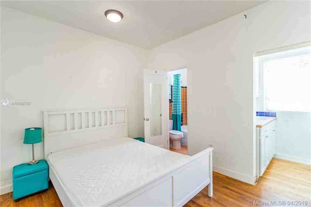 741 15th St #741 - Photo 6 of 12