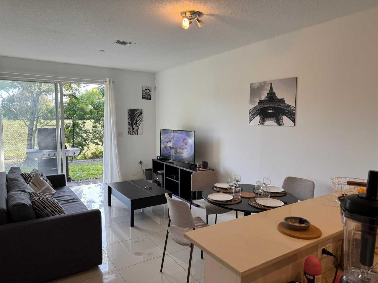 3596 Nw 13th St #3596-3596 - Photo 2 of 23