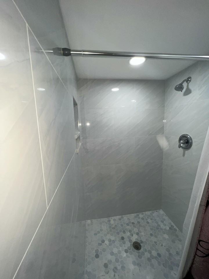 2101 21st Ln #2101 - Photo 4 of 27