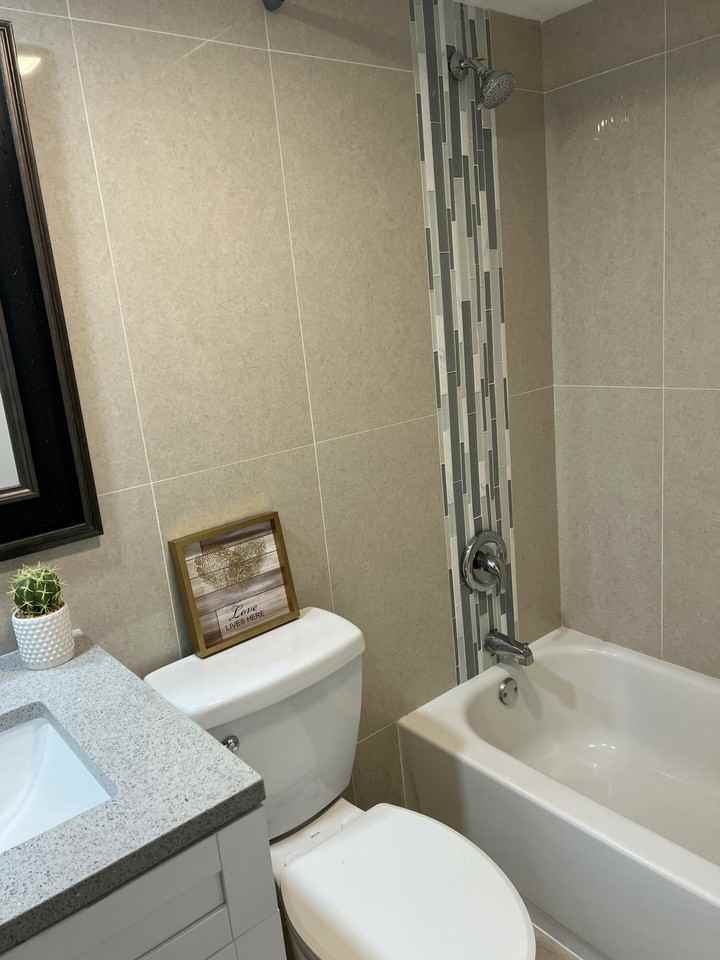 2101 21st Ln #2101 - Photo 5 of 27