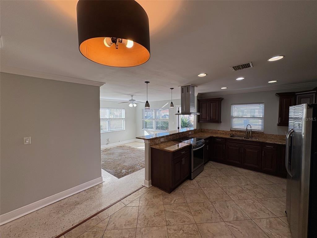 4016 W Carmen St #4016 - Photo 5 of 15