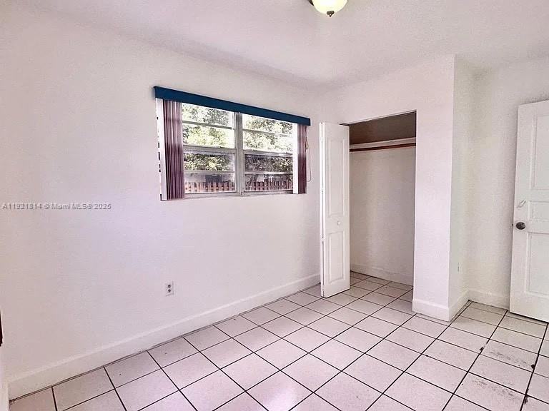 2731 Nw 27th St #2731B - Photo 3 of 10