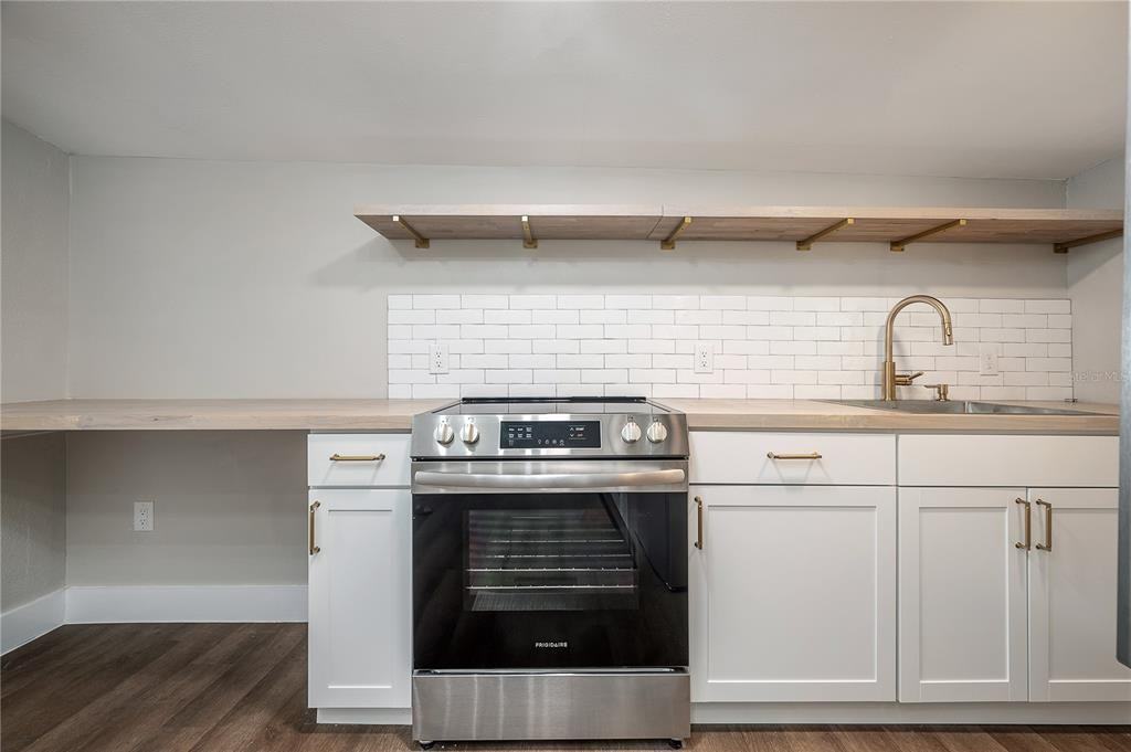 236 W North St #236B - Photo 2 of 20