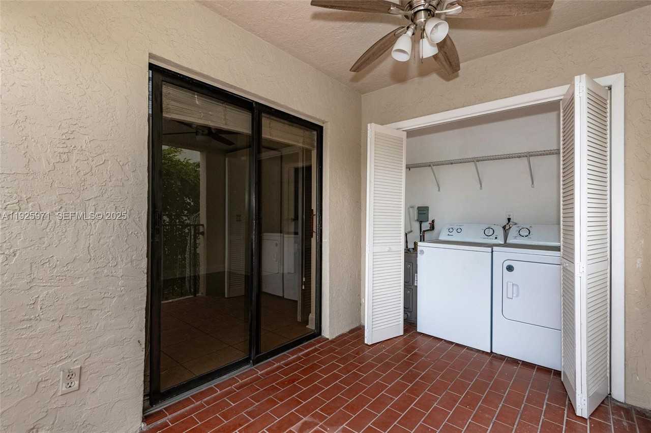 Hialeah Dr #1771-1 - Photo 2 of 27