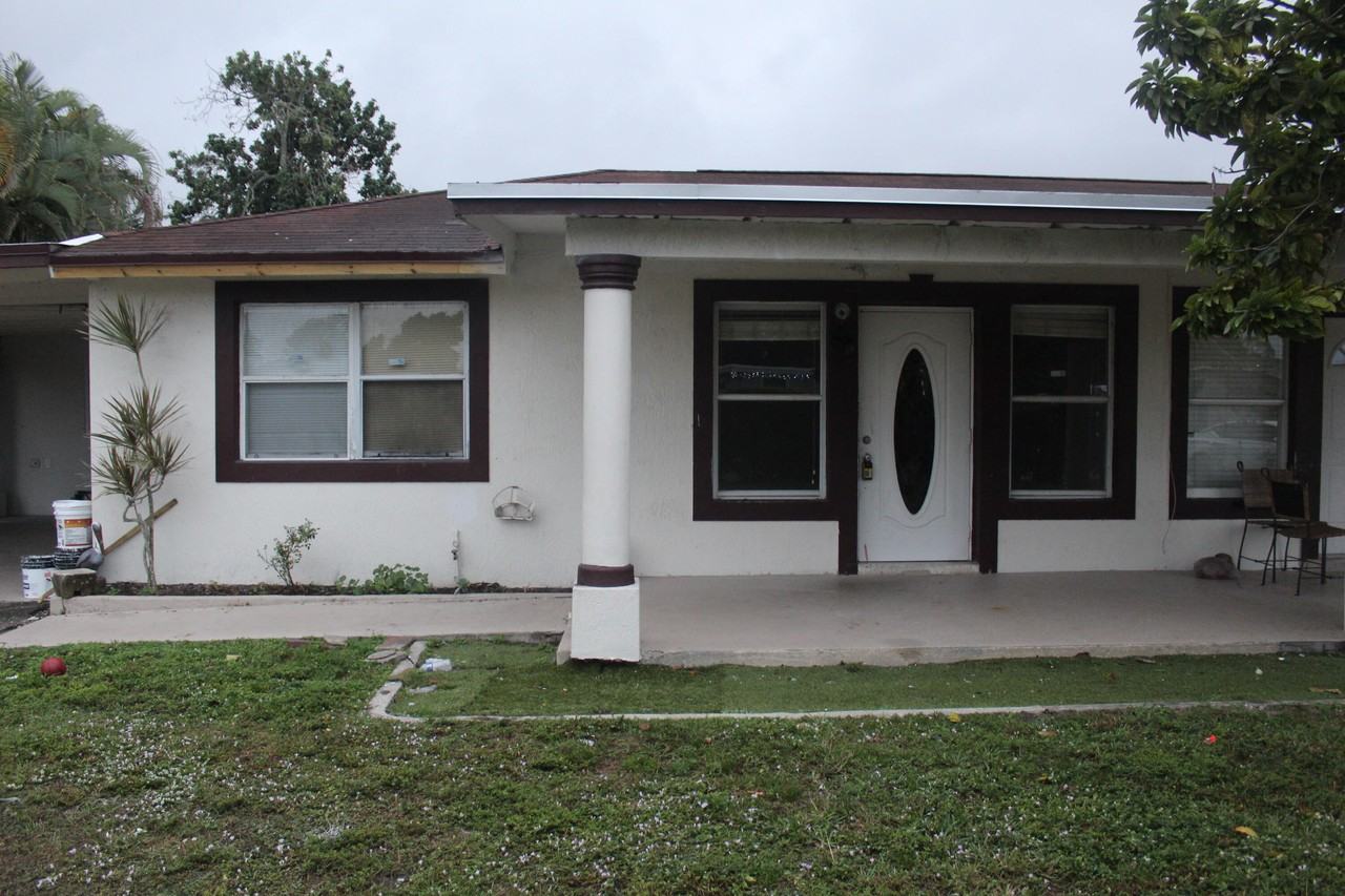 4434 Venus Ave #4434A - Photo 3 of 9